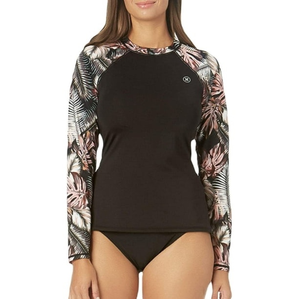 NEW Hurley Womens M UPF 50 Long Sleeve Pull Over Rash Guard Top Swim Shirt Surf